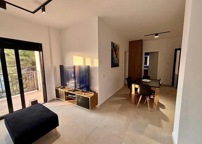 Santa Quaranta 3 Apartment *