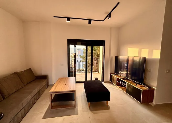 Santa Quaranta 3 Apartment