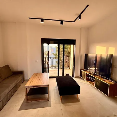 Santa Quaranta 3 Apartment