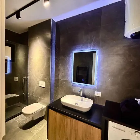 Santa Quaranta 3 Apartment *